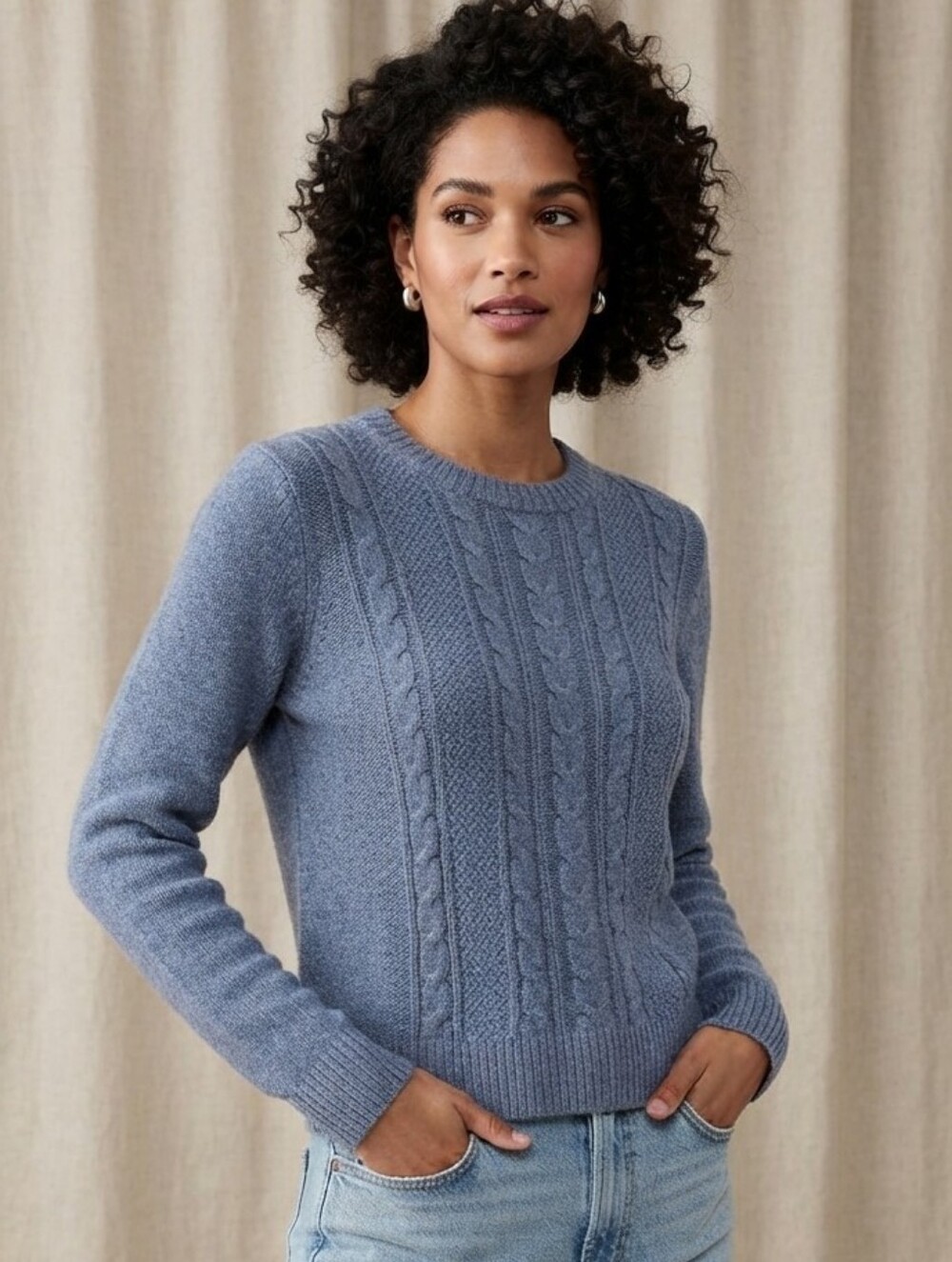 GAP Cozy Heather Blue Cable-Knit Crew Neck Sweater Women's Size Large - EUC